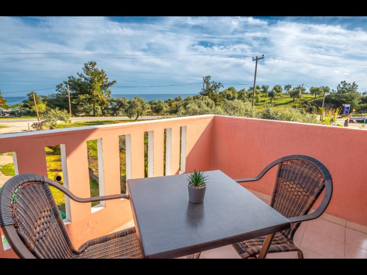 Blue Horizon Apartments&Maisonettes Limenaria  Bagian luar foto